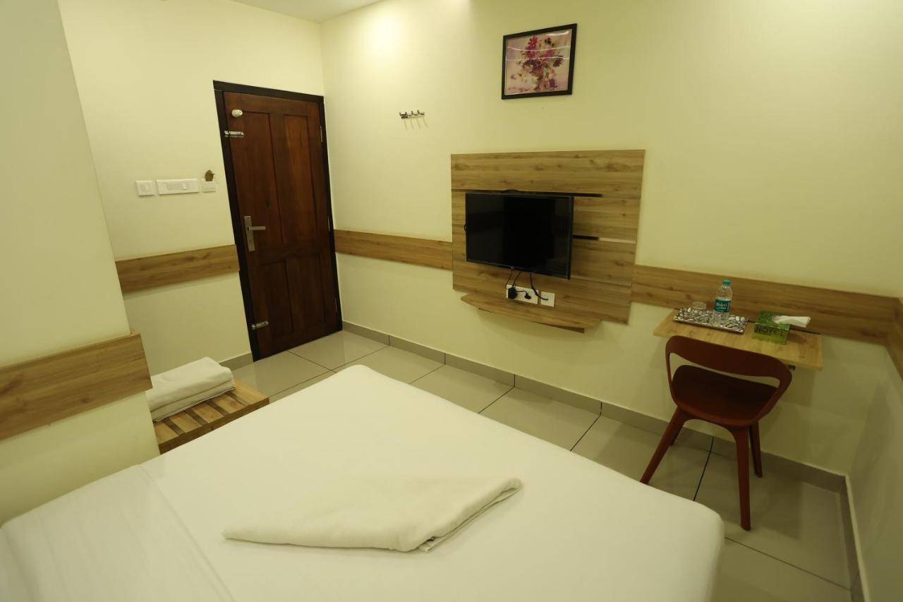 Balaji Regency Kanhangad Kannangad Dış mekan fotoğraf