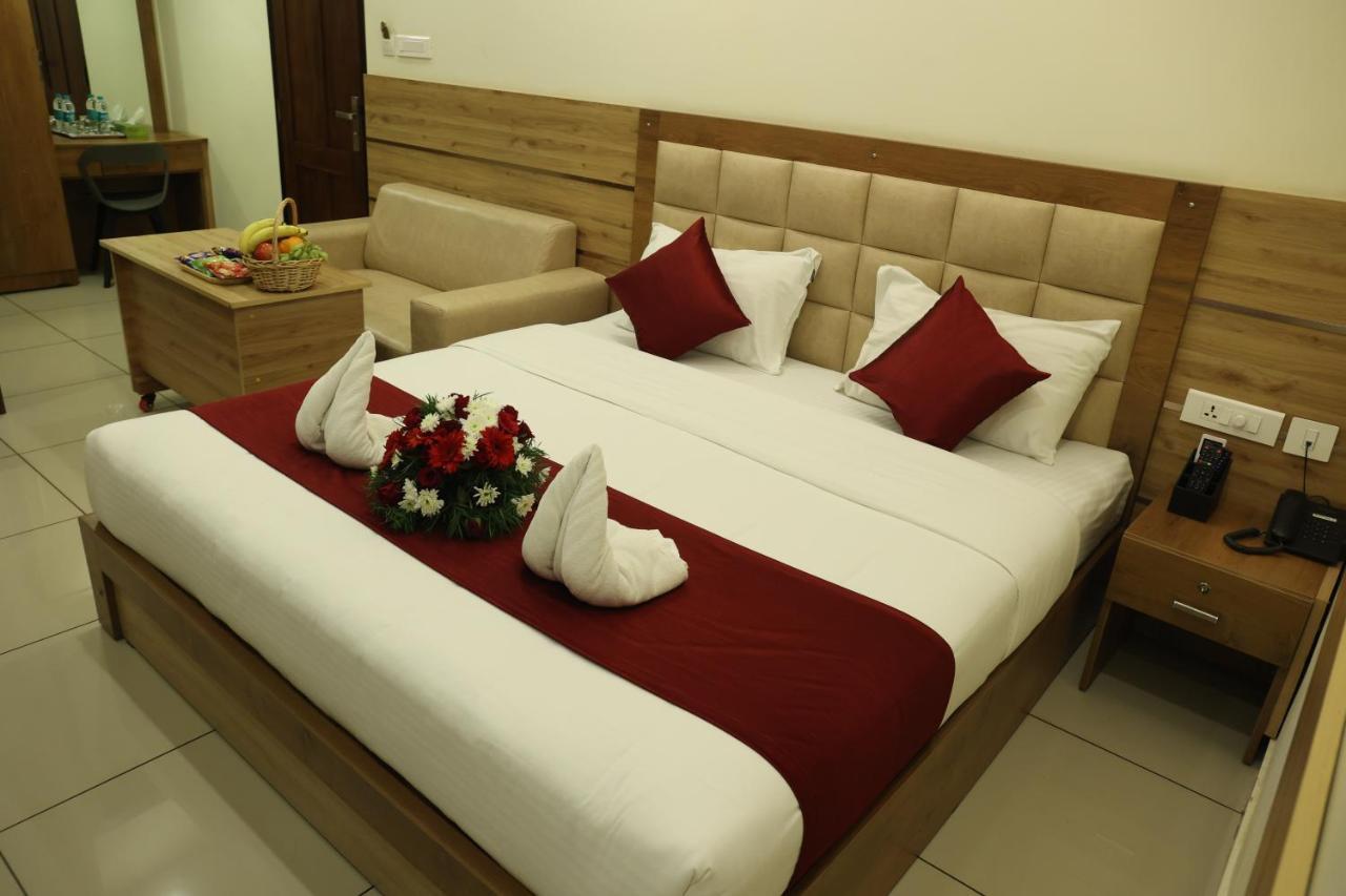 Balaji Regency Kanhangad Kannangad Dış mekan fotoğraf