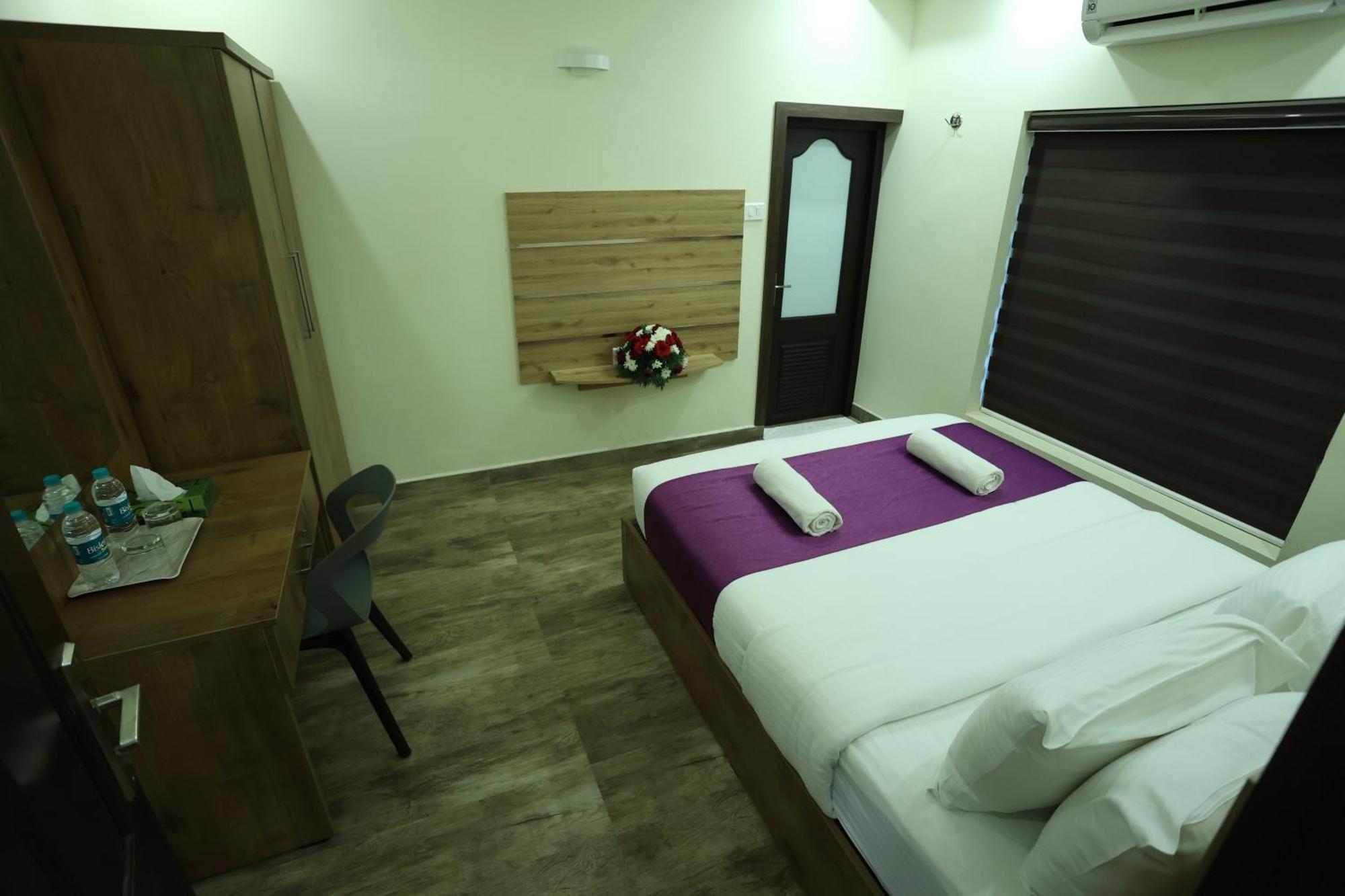 Balaji Regency Kanhangad Kannangad Dış mekan fotoğraf