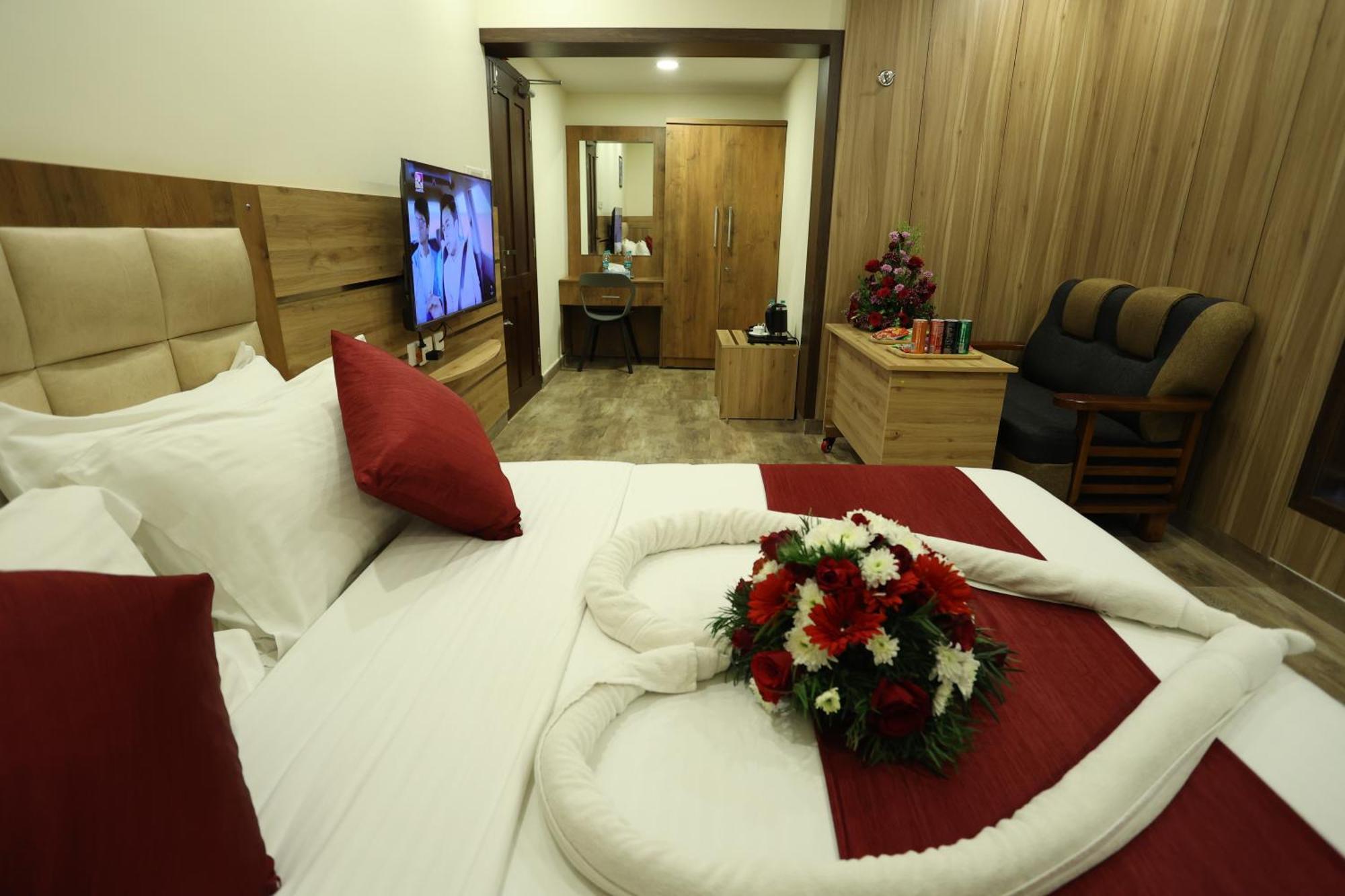 Balaji Regency Kanhangad Kannangad Dış mekan fotoğraf