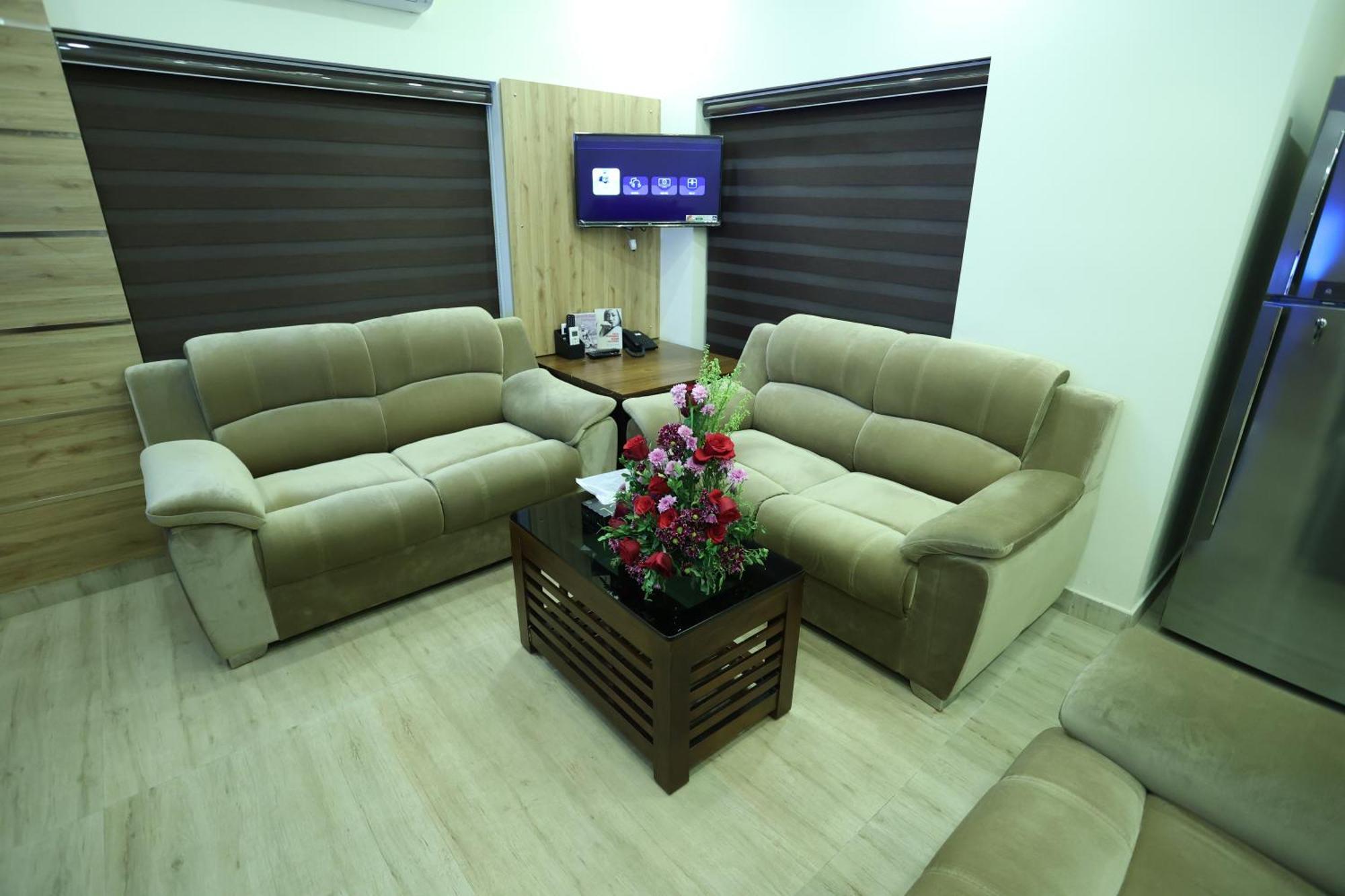 Balaji Regency Kanhangad Kannangad Dış mekan fotoğraf