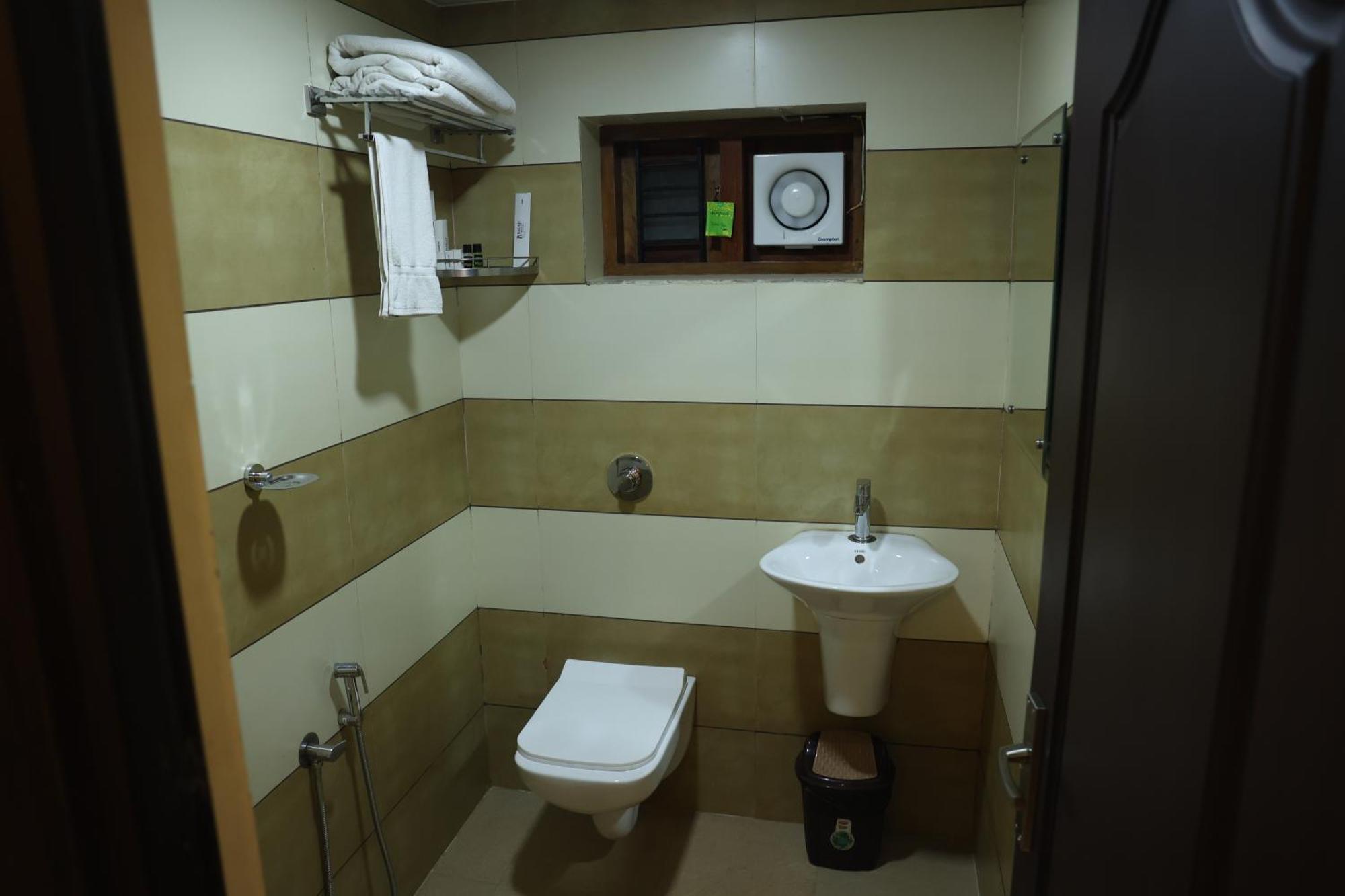 Balaji Regency Kanhangad Kannangad Dış mekan fotoğraf
